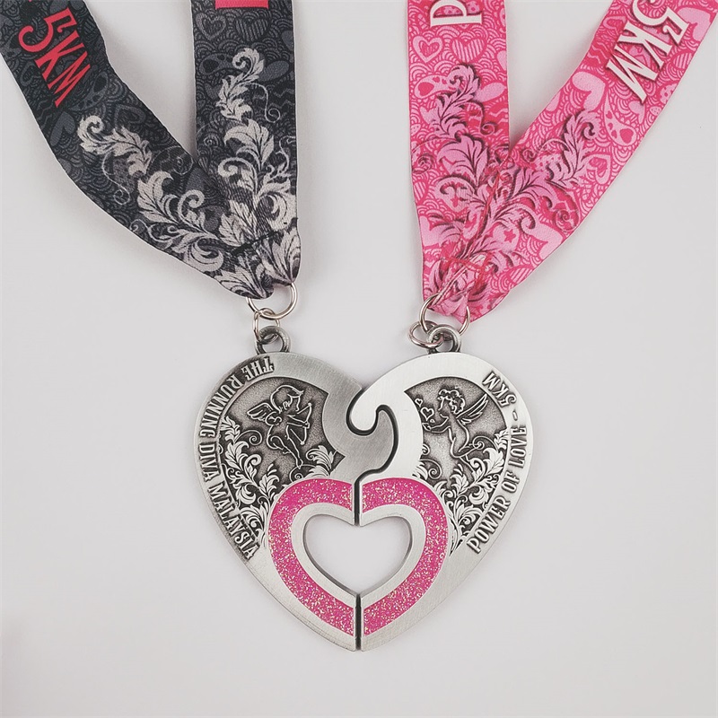 Piękny projekt serca Die Cast Medal Color 3D Enamel Medals Niestandardowenaklejkina medal